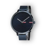 Tommy Hilfiger Alexa óra kék fémszíjjal és sötét számlappal.