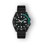 Lacoste karóra fekete szíjjal elölnézetben.