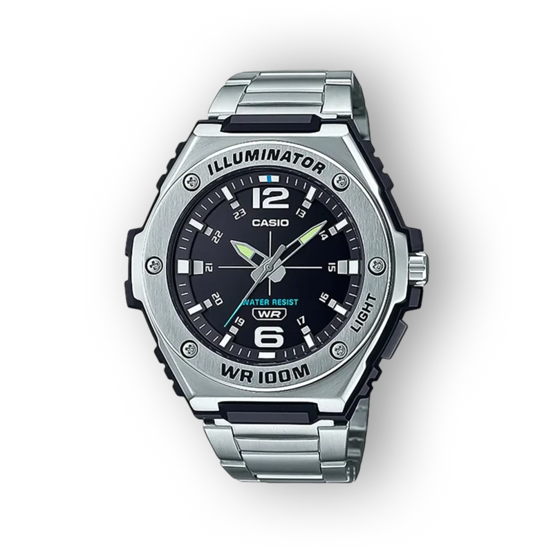 Ezüst színű Casio férfi karóra fekete számlappal, világító mutatókkal és vízállóságot jelző felirattal.