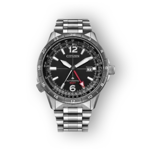 Fekete számlapú Citizen Promaster automatikus GMT óra, ezüst acél szíjjal, vörös mutatóval és dátum kijelzővel.