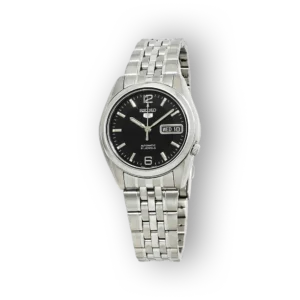 Fekete számlapos, automata Seiko 5 SNK393K1 óra, fémszíjjal, 3. és 6. óránál számokkal, nap- és dátumkijelzővel.