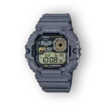 Szürke Casio digitális óra, többfunkciós kijelzővel, holdfázis és árapály grafikon funkciókkel. Fekete háttér.
