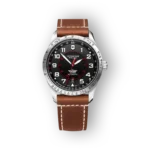 Victorinox Swiss Army karóra barna bőrszíjjal előlnézetben.