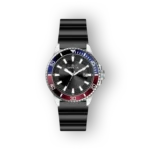 Invicta Pro Diver 46131 fekete számlapos, búváróra, szilikon szíjjal és piros-kék kerettel.