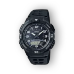 Casio fekete digitális karóra elölnézetben.