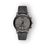 Emporio Armani szürke szíjas karóra elölnézetben.