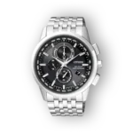 Citizen Eco-Drive AT8110-11A fekete számlapos karóra ezüst színű brillezéssel és kronográf funkcióval.