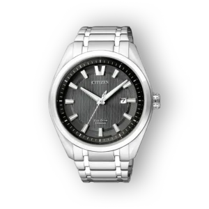 Citizen Super Titanium AW1240-57E karóra, ezüst színű fém szíjjal és sötét, csíkozott számlappal.