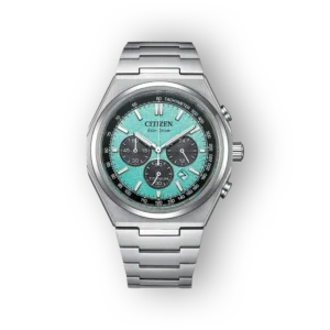 Citizen Super Titanium CA4610-85M óra ezüst szíjjal, zöldes színű számlappal és három funkcionális kronográf számlálóval.