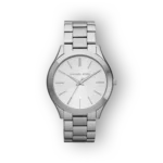 Ezüst színű Michael Kors karóra, letisztult dizájnnal és fehér számlappal.