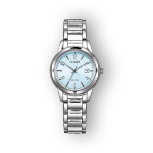 Citizen Eco-Drive karóra fényes ezüst szíjjal és világoskék óraszámlappal.