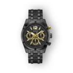 Fekete Guess óra arany részletekkel, krónográf funkcióval és karbon mintás szíjjal.