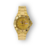 Aranyszínű Seiko karóra előlnézete dátumkijelzővel.