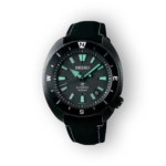 Seiko Prospex SRPH99K1 automatika óra fekete számlappal és zöld mutatókkal.