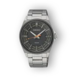 Seiko Sports SUR507P1 fekete számlapos karóra ezüst szíjjal.