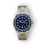 Timex TW2V18400 karóra, kék számlappal és fémszíjjal.