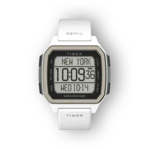Timex digitális karóra előlnézetben fehér szíjjal.