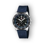 Luminox férfi karóra kék szíjjal és fekete számlappal.